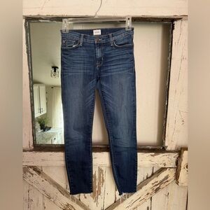 27 Hudson Ankle Fray Skinny Jeans